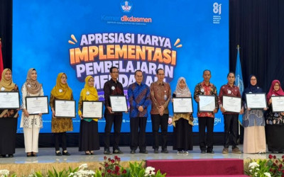 Inspiratif! Guru DPIB SMKN 1 Singosari Raih Juara Karya Terbaik II AKSI Pembelajaran Mendalam 2026