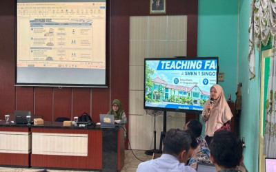 Hari Ketiga Workshop Penyusunan Perangkat Ajar Teaching Factory SMKN 1 Singosari Diisi Presentasi Hasil dan Review Perangkat Ajar